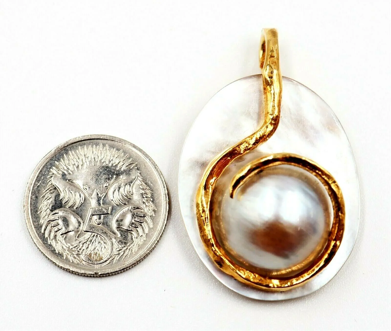 18ct Yellow Gold Mabe Pearl & Pearl Shell Pendant
