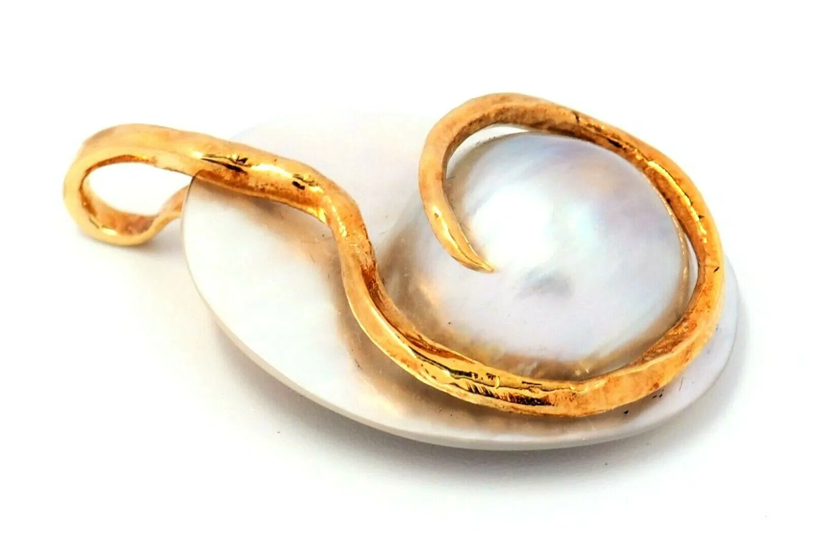 18ct Yellow Gold Mabe Pearl & Pearl Shell Pendant