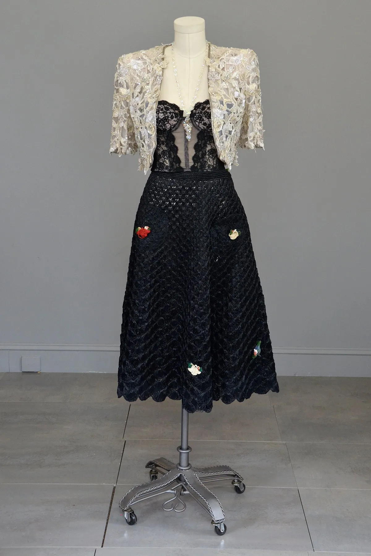 1950s Black Raffia Skirt, Size L
