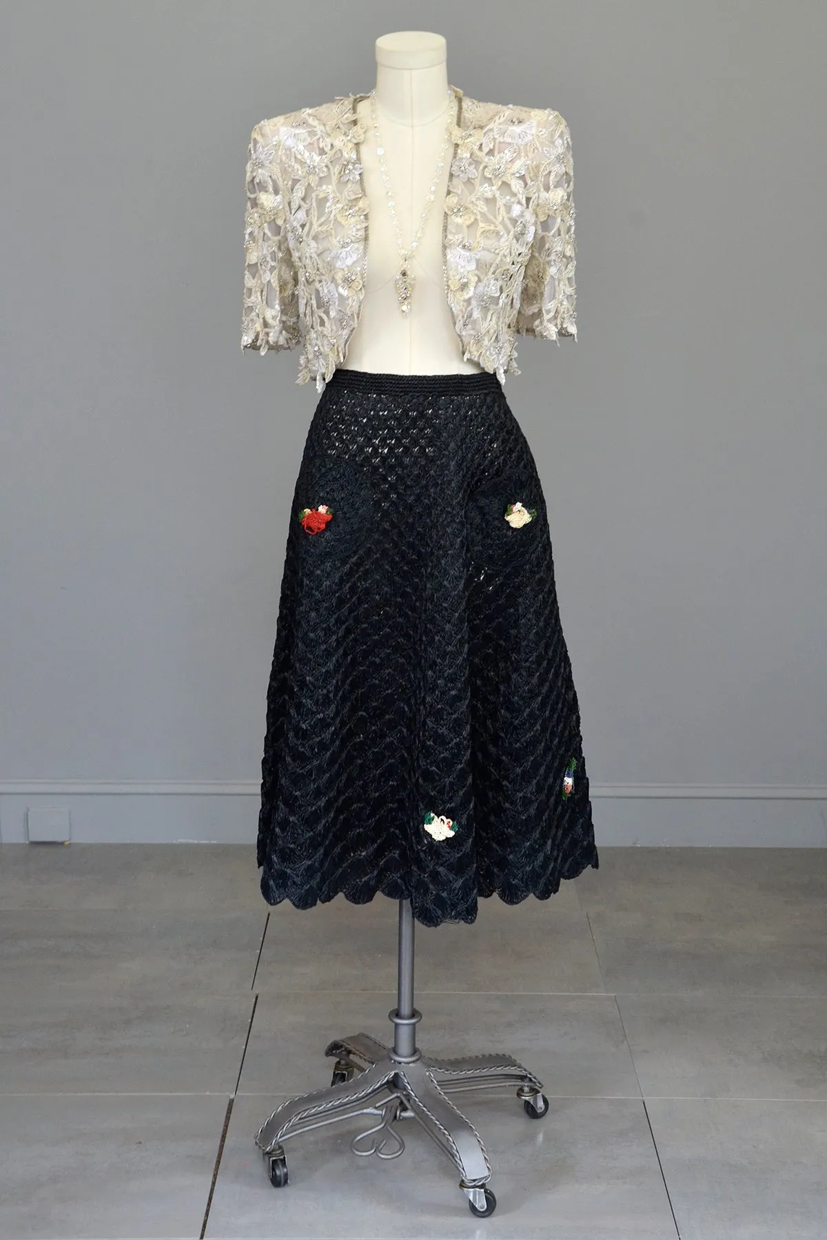 1950s Black Raffia Skirt, Size L