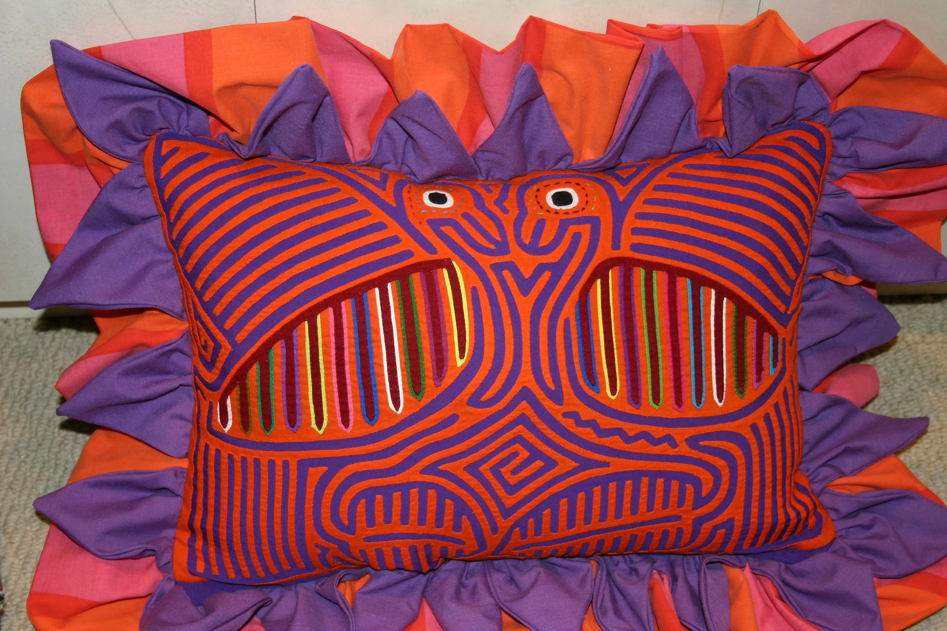 1970's Kuna Indian Mola Blouse Panel from San Blas Islands, Panama. Hand stitched Folk Art Applique: Colorful Geometric Cats in Hats Motif 16.5”x 12.25” (4A)