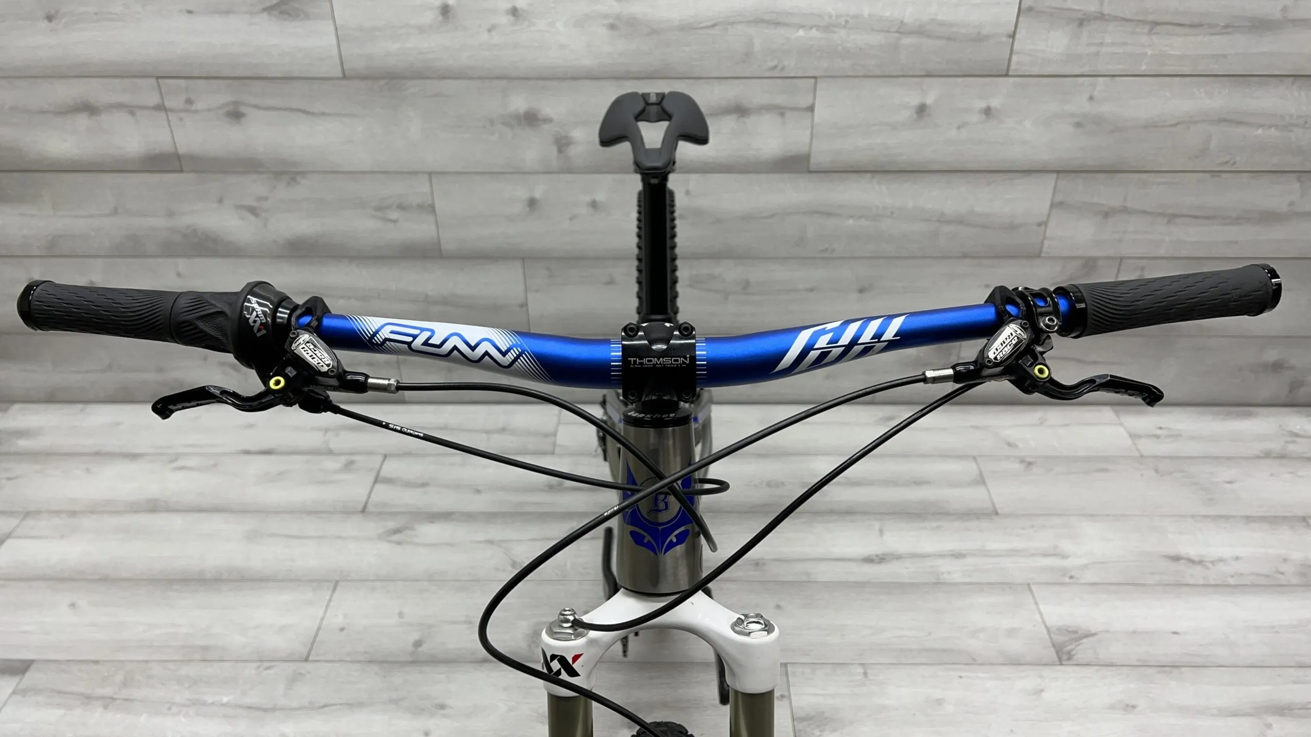 2017 Banshee Phantom  Mountain Bike - Medium