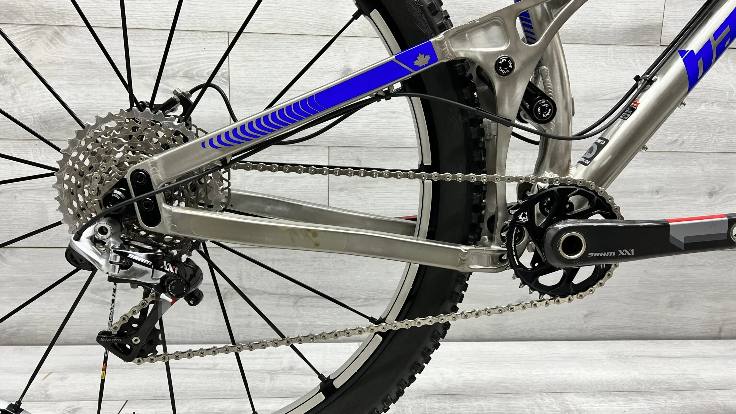 2017 Banshee Phantom  Mountain Bike - Medium