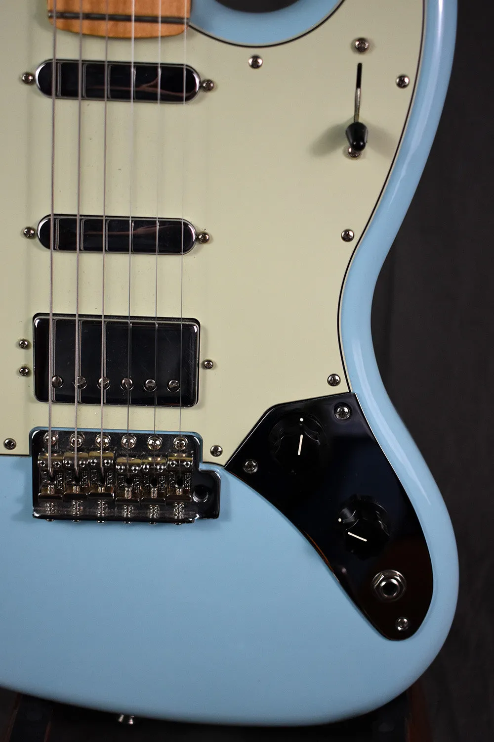 2019 Fender Alternate Reality Sixty-Six