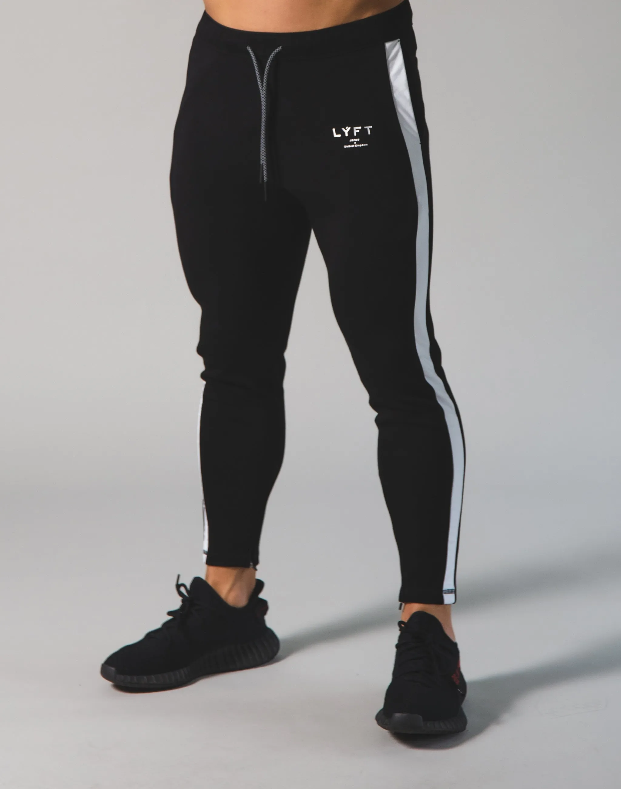2Way Stretch One Line pants 2 - Black