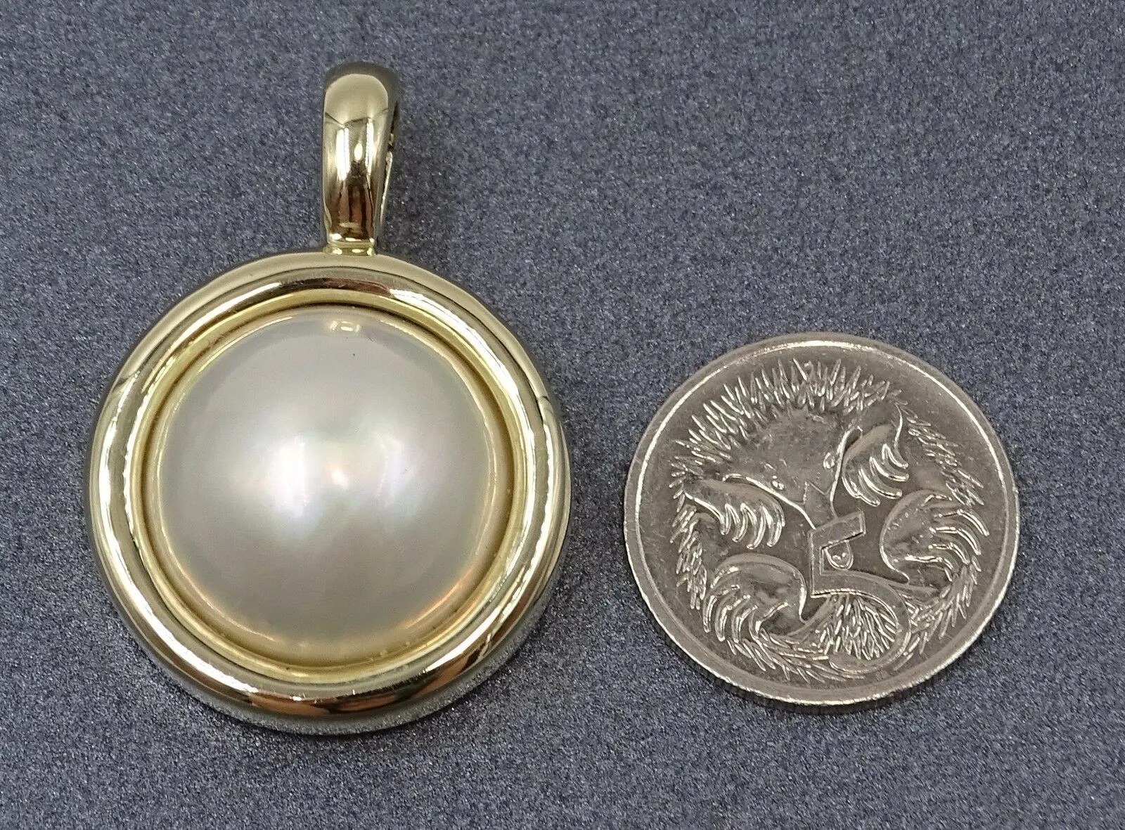 9ct Yellow Gold Mabe Pearl Pendant/Enhancer