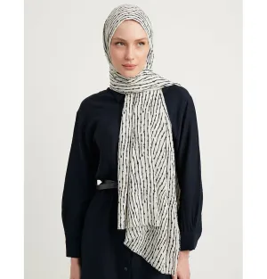 Abstract Lines Crinkle Cotton Hijab Shawl - White