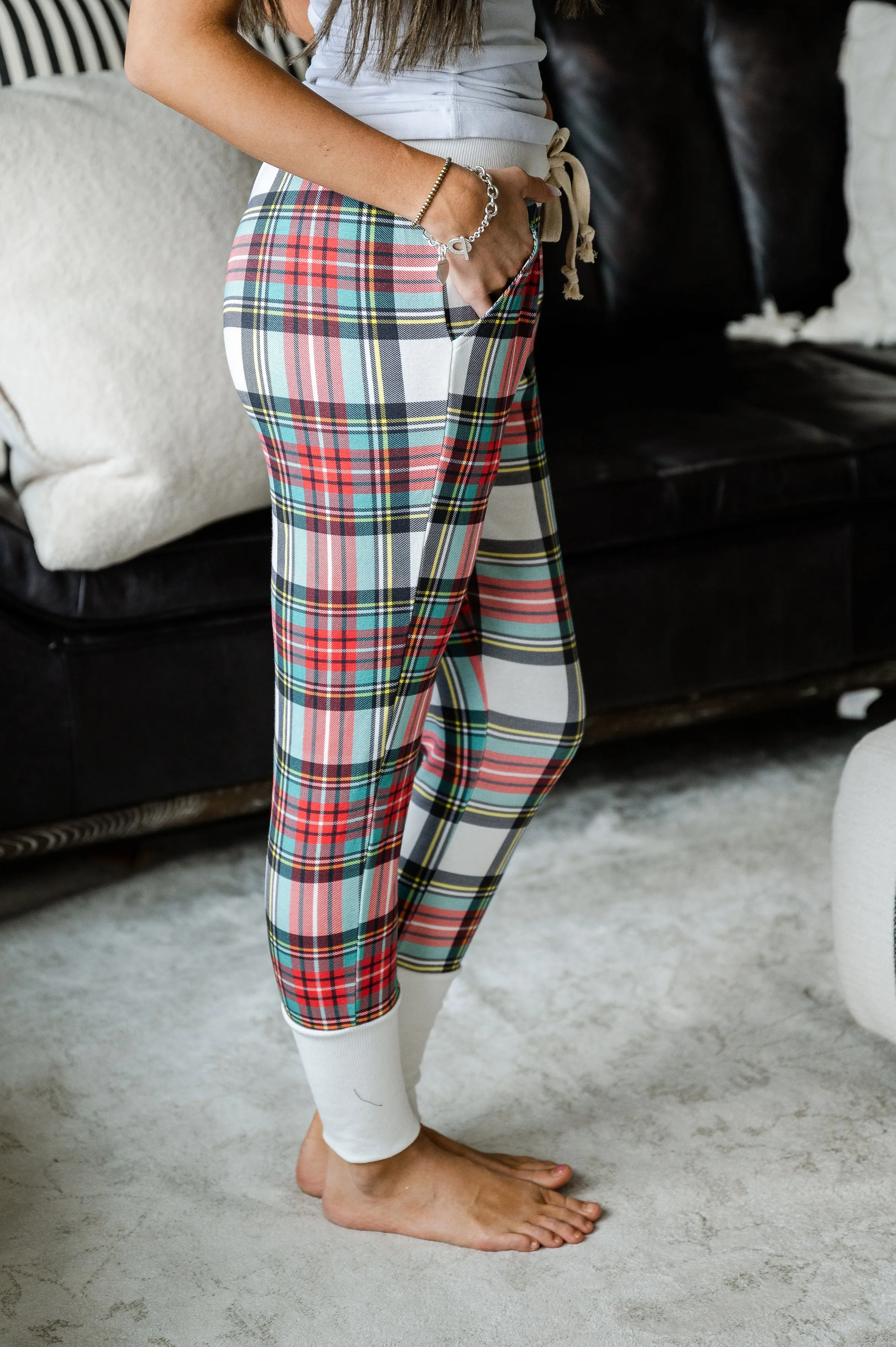 Ampersand Joggers (Holiday Cheer)