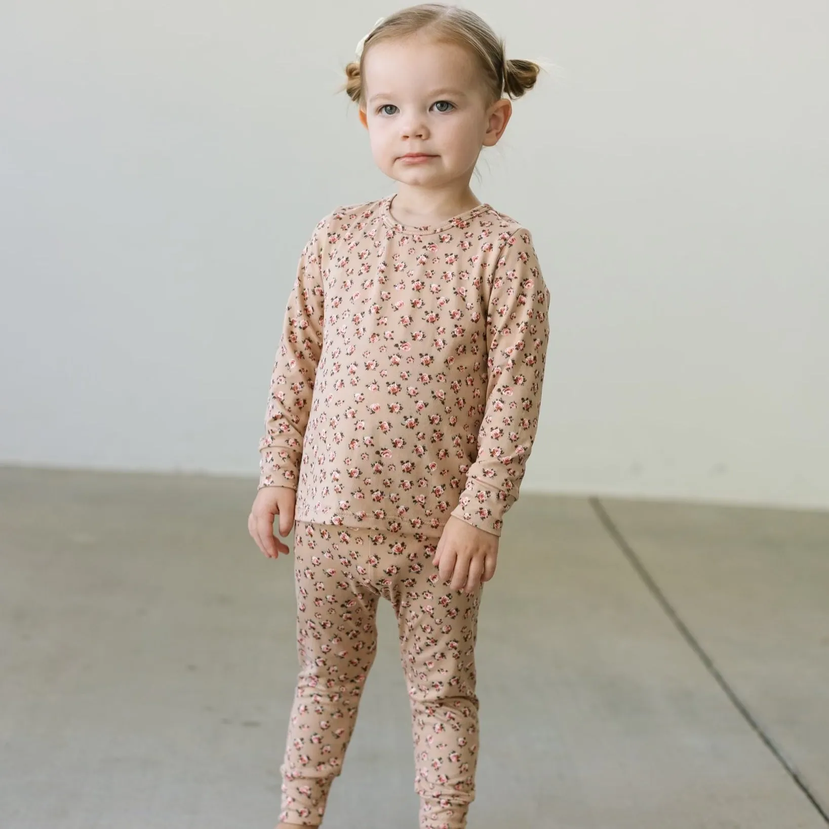 antique / two piece skinny / long sleeve