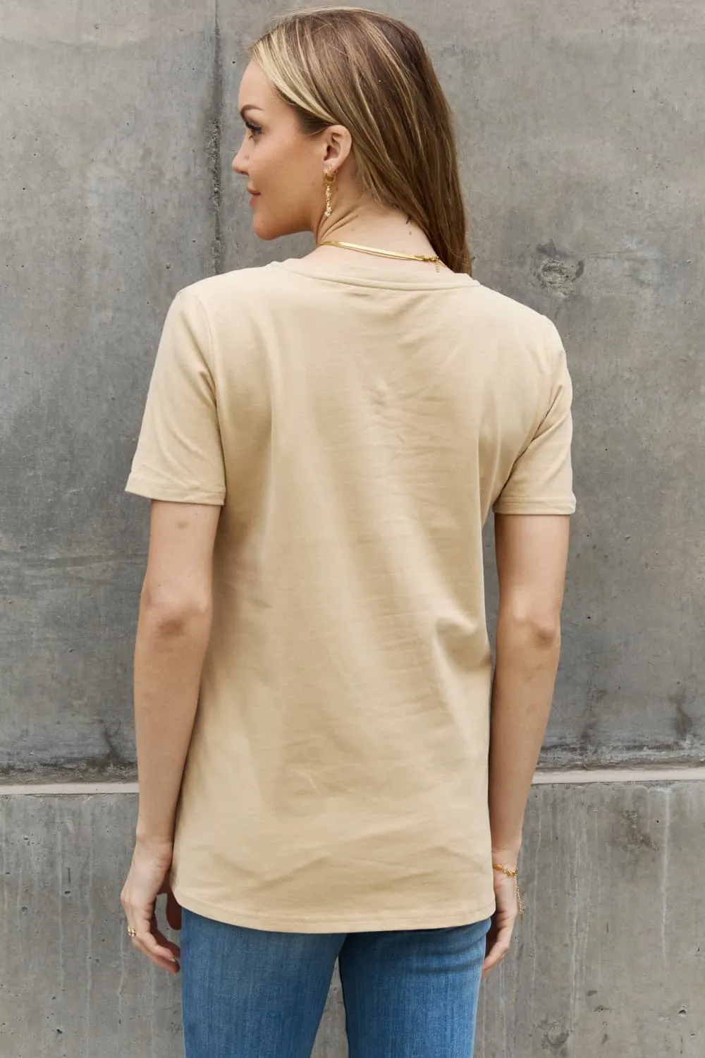*APP EXCLUSIVE* HALF COFFEE HALF TEACHER Graphic Cotton Tee