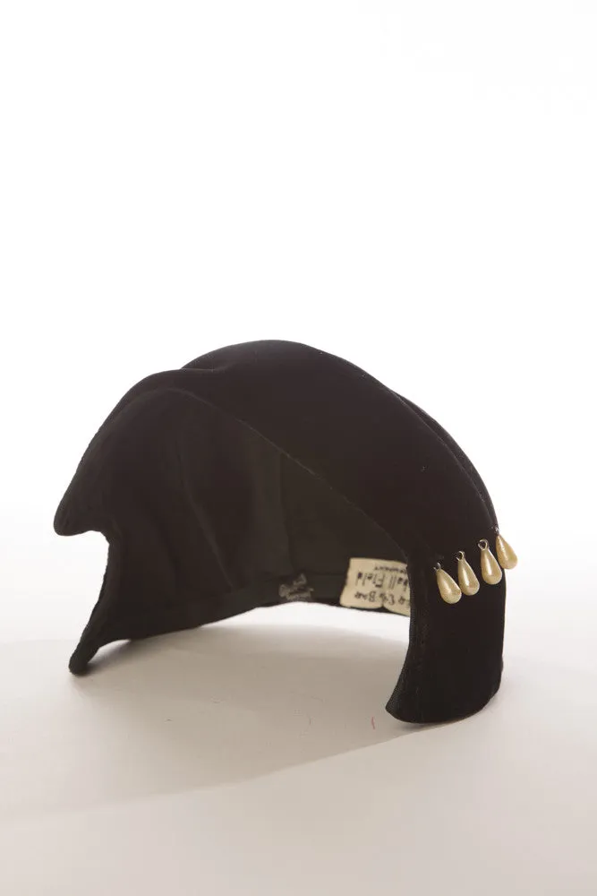 Art Deco Velvet Hat: A Touch of 1920s Elegance & Unique Millinery Artistry