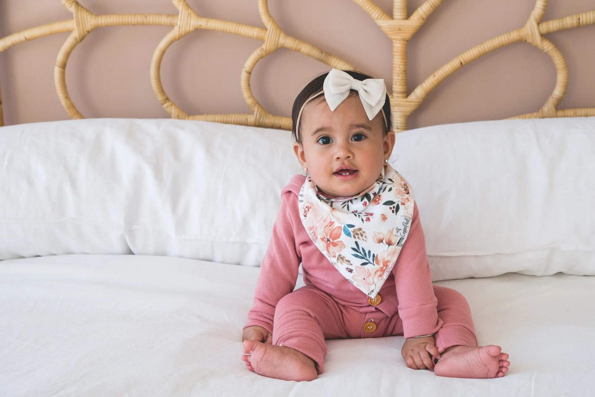 AUTUMN BABY BANDANA BIB SET