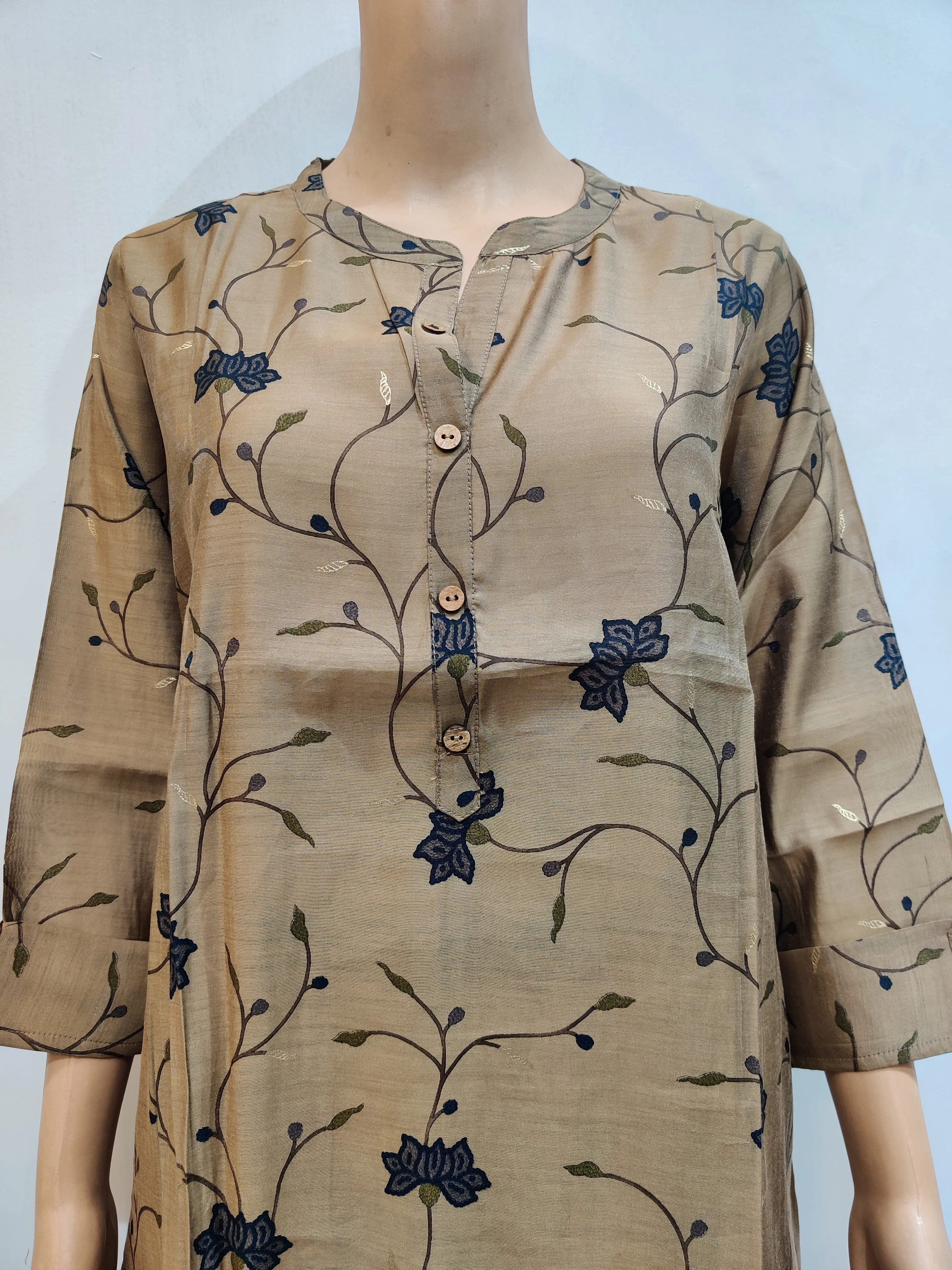 Basket of Gold Kurti