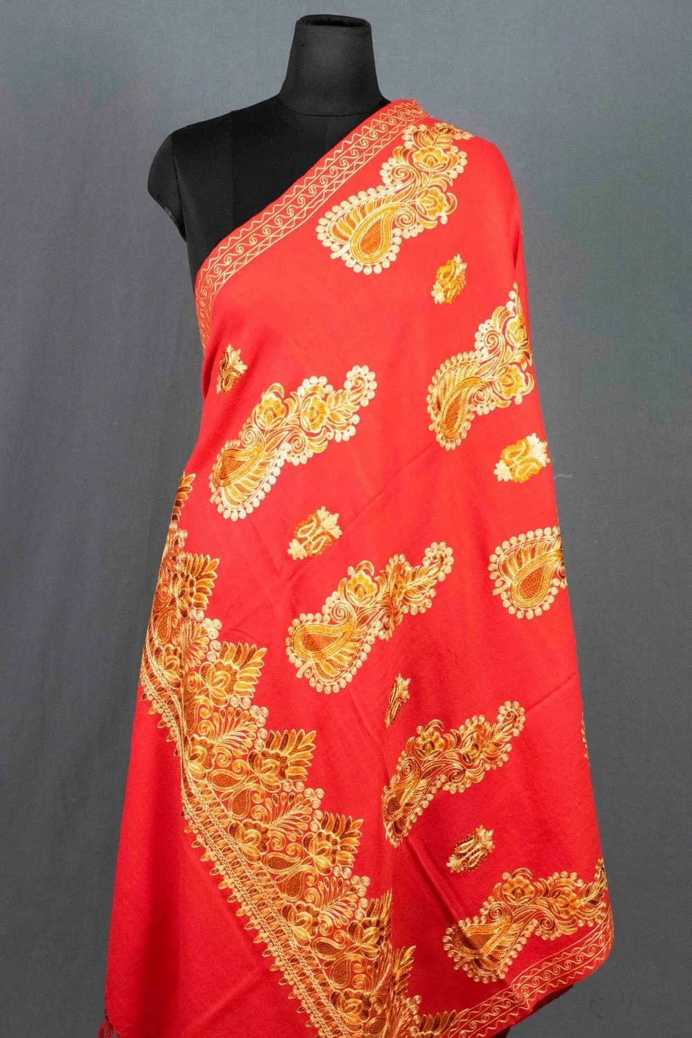 Beautiful Bright Pink Colour Kashmiri shawl Four Sided Border Adds Elegance To The Personality Of The Wearer and very comfortable for all the events