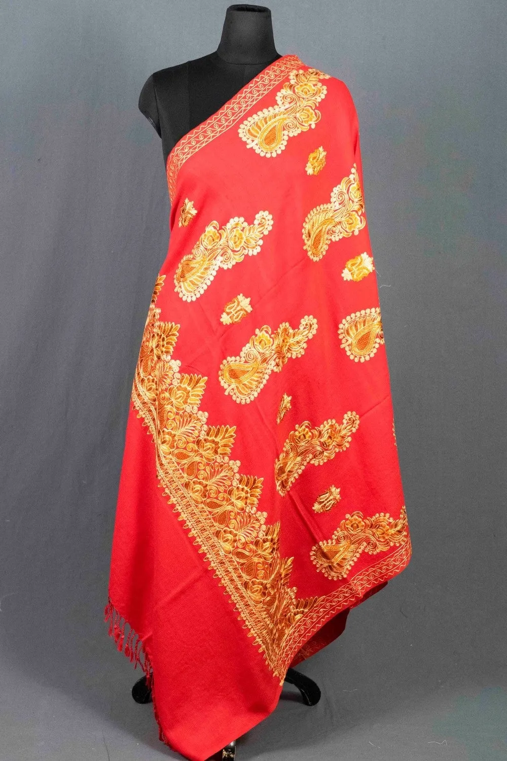 Beautiful Bright Pink Colour Kashmiri shawl Four Sided Border Adds Elegance To The Personality Of The Wearer and very comfortable for all the events