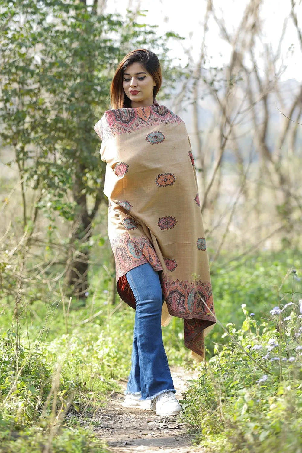 Beautiful Pale Beige Colour Shawl With Flower Pattern Style Bold And Dense Border Gives Rich And beautiful Look.