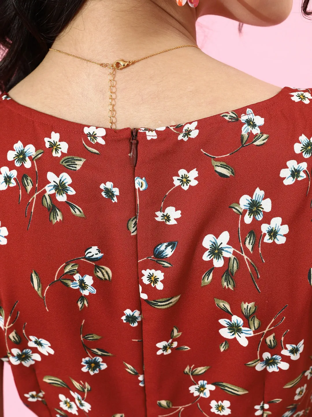 Berrylush Women Red & White Floral Printed Sweetheart Neck Tie-Up Front Crepe Fit & Flare Mini Dress