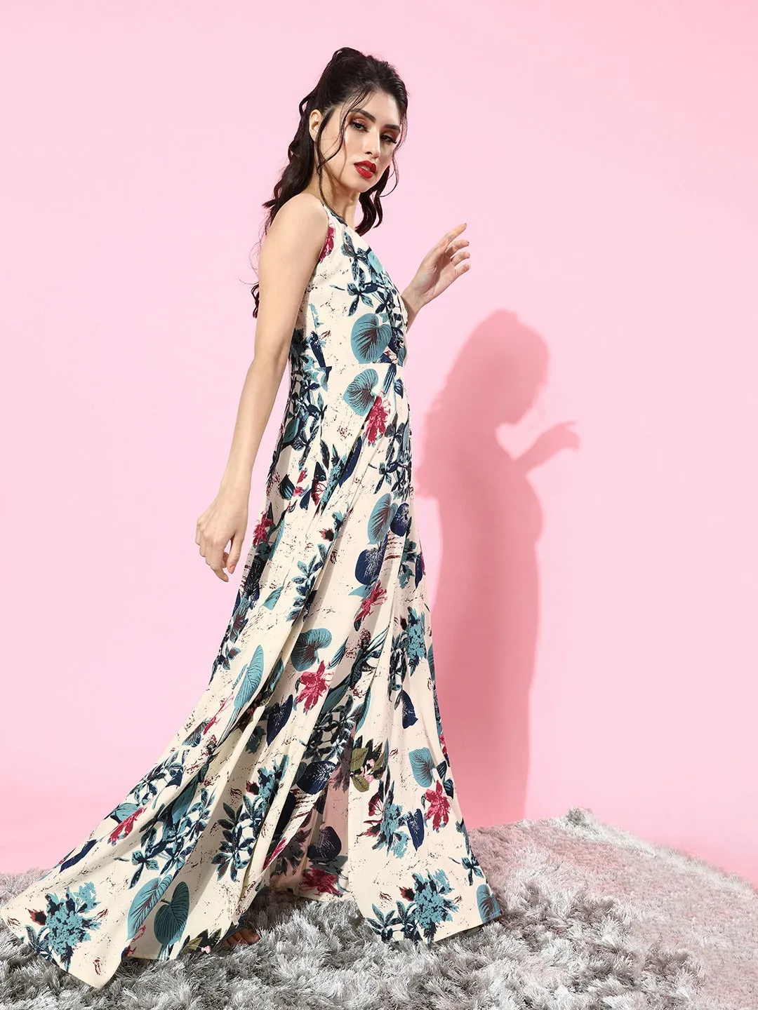 Berrylush Women White & Blue Tropical Printed V-Neck Maxi Dress