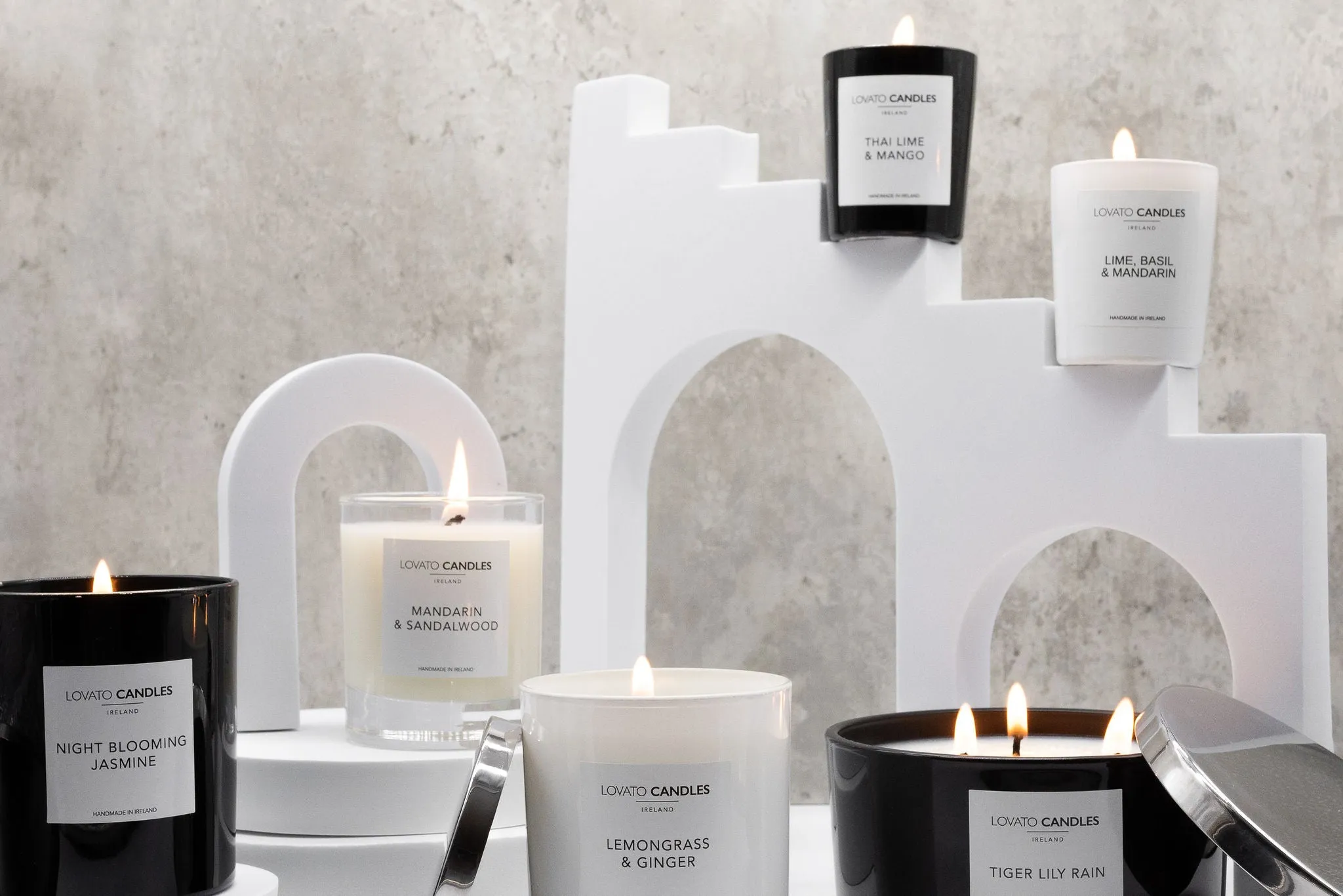 Black 3-Wick Candle - Rock Salt & Driftwood