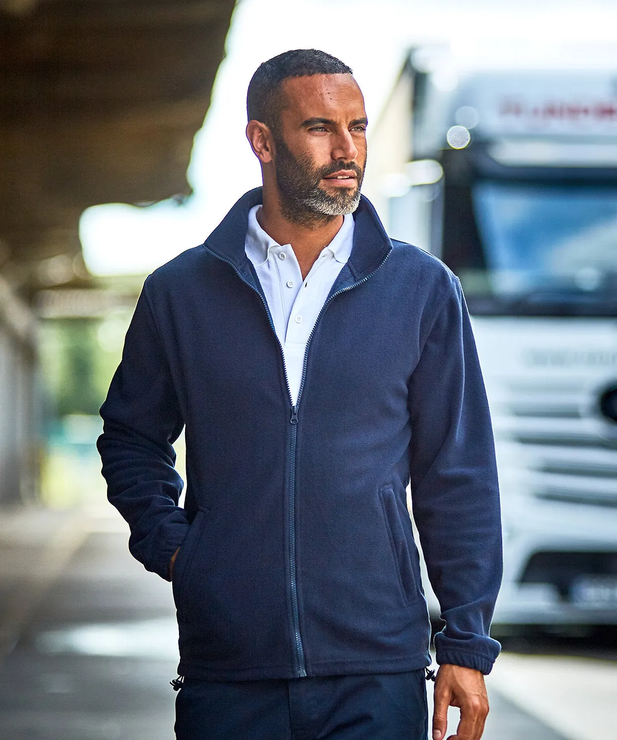 Black - Pro fleece