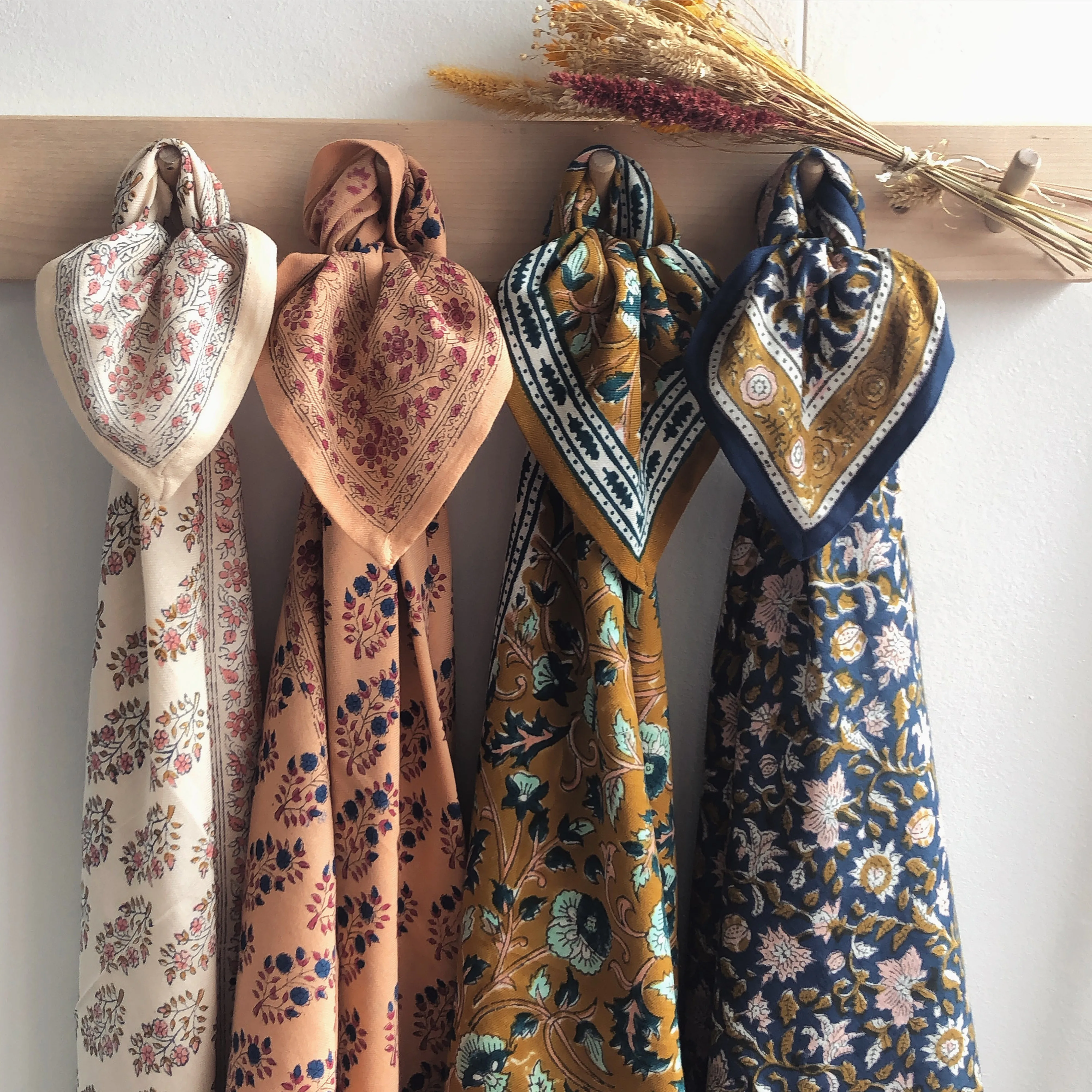 Bonheur du Jour Paris Girl Scarf Rosee Unique