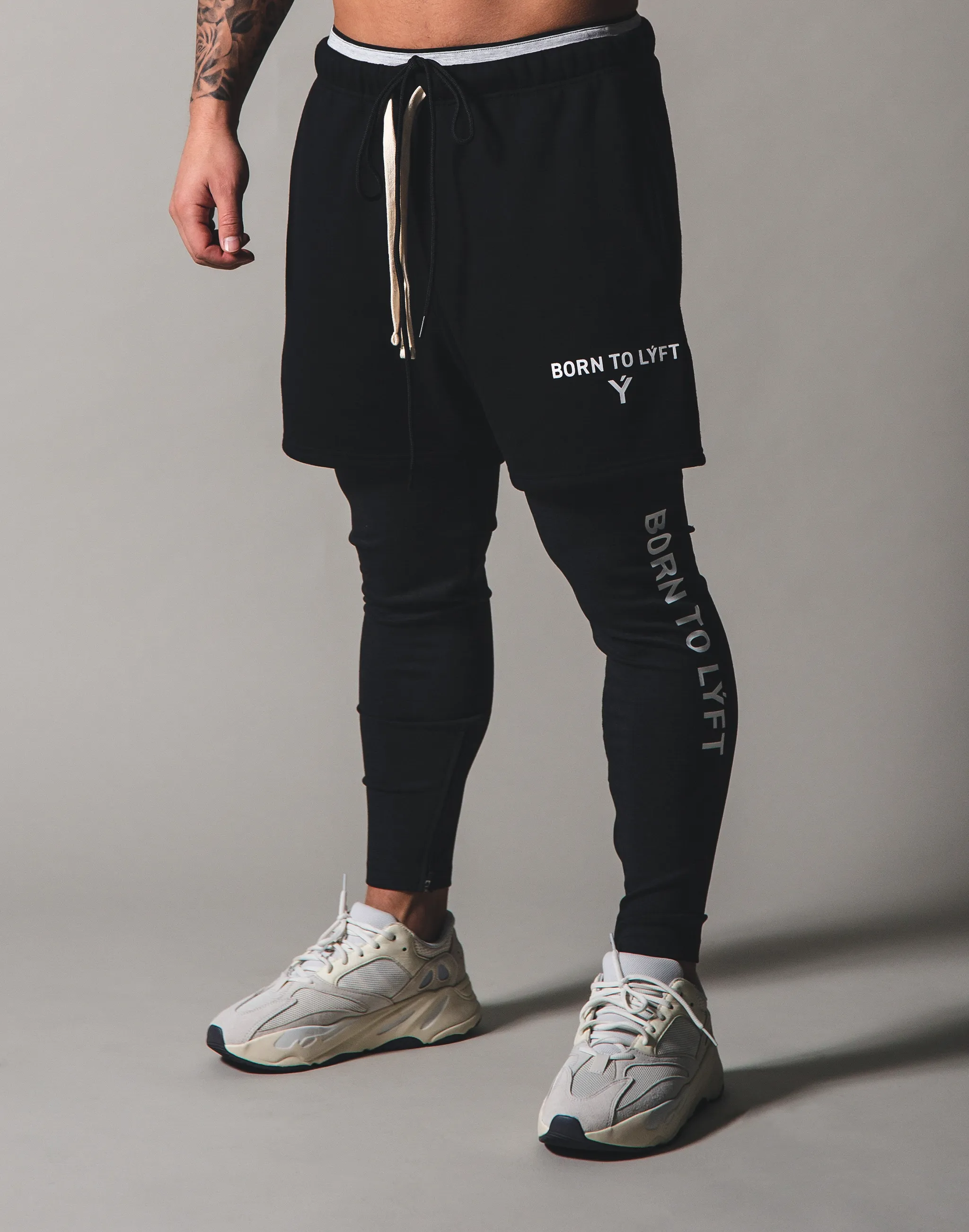 BORN TO LÝFT Sweat shorts - Black