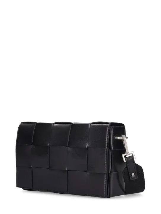 Bottega Veneta   Medium Cassette crossbody bag 