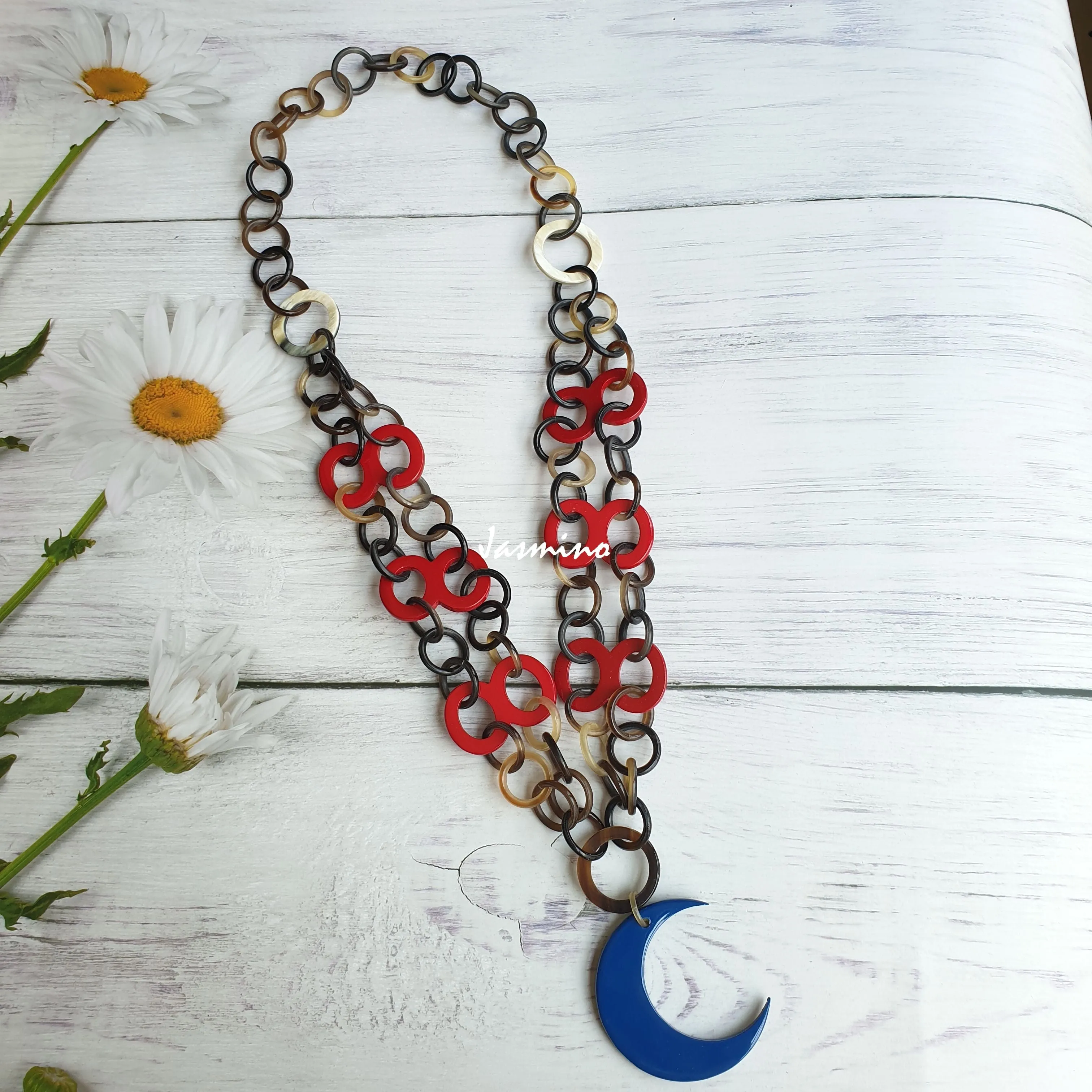 Breathtaking Trendy Necklace J18162, Made by Buffalo Horn and Lacquer