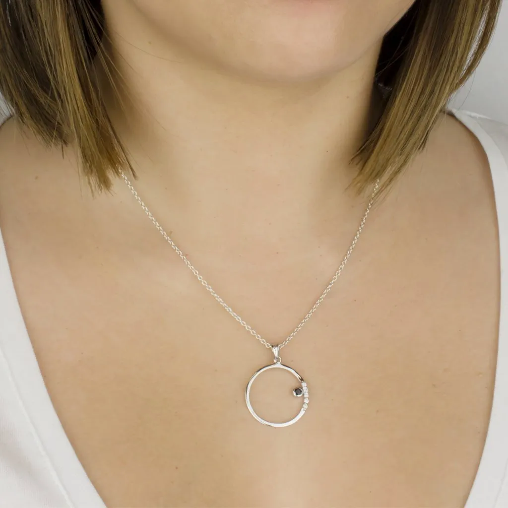 Cercle Necklace: Black Spinel & Diamond