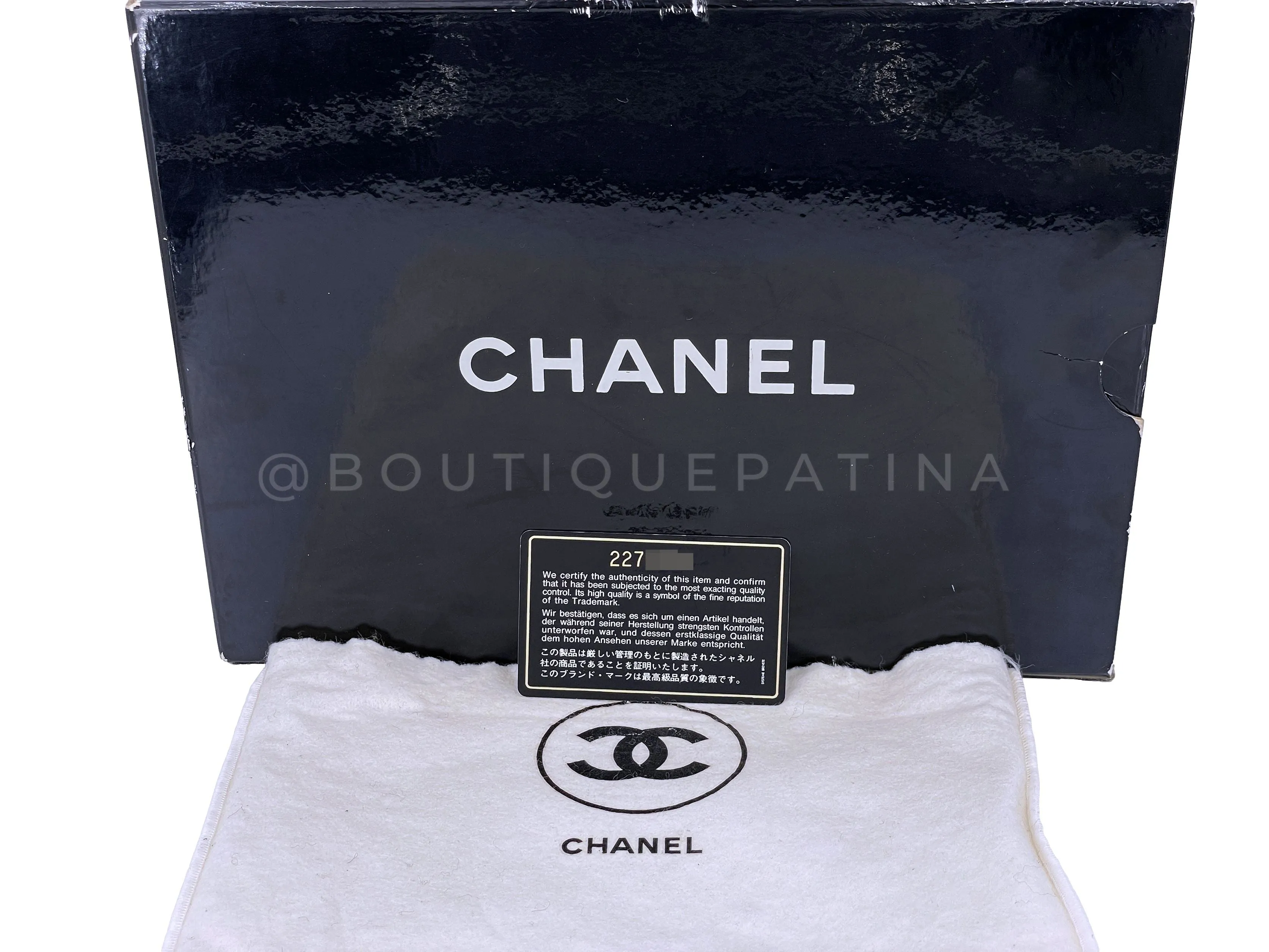 Chanel 1991 Vintage Black Chevron Medium Classic Double Flap Bag 24k GHW
