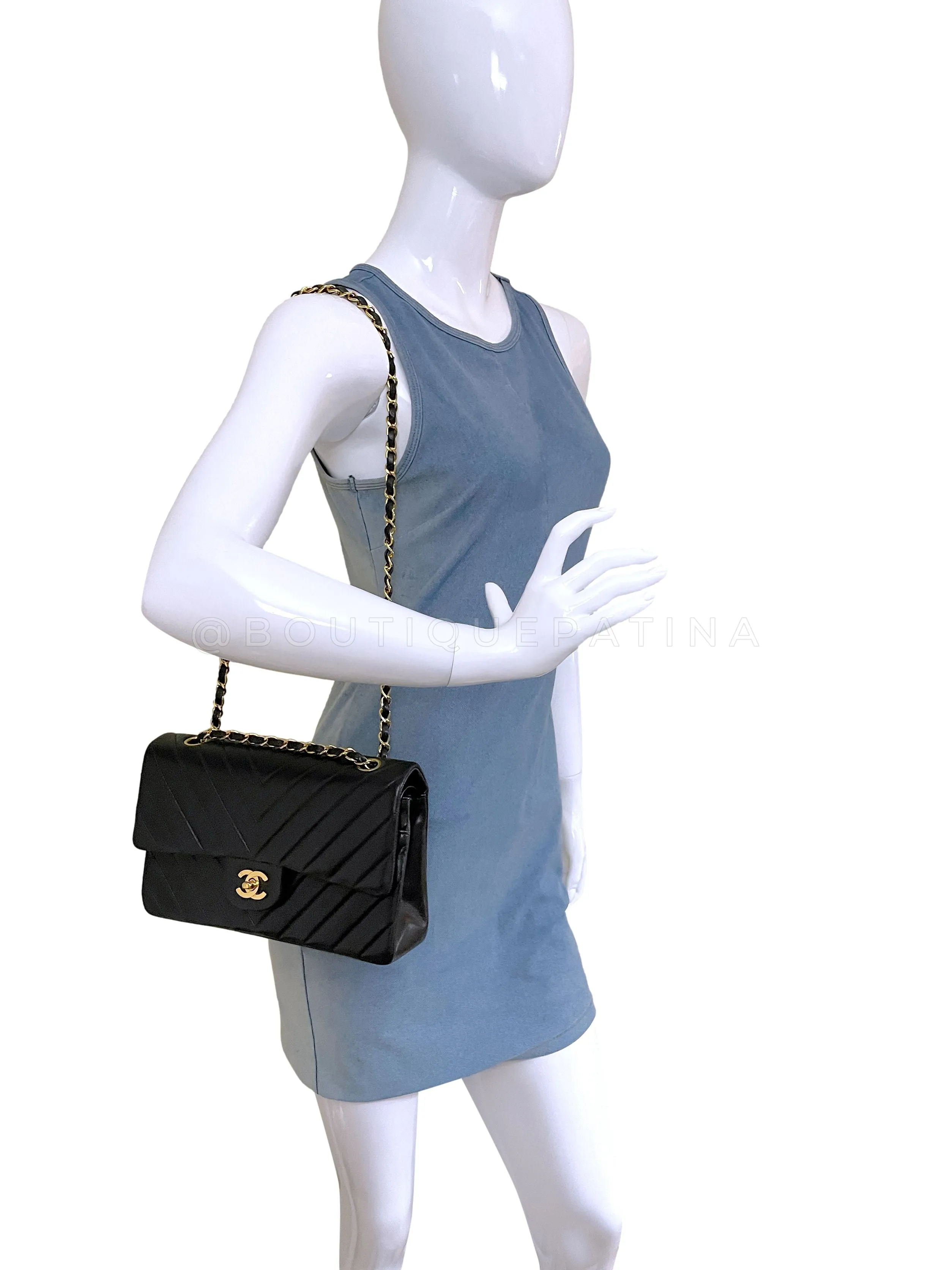 Chanel 1991 Vintage Black Chevron Medium Classic Double Flap Bag 24k GHW