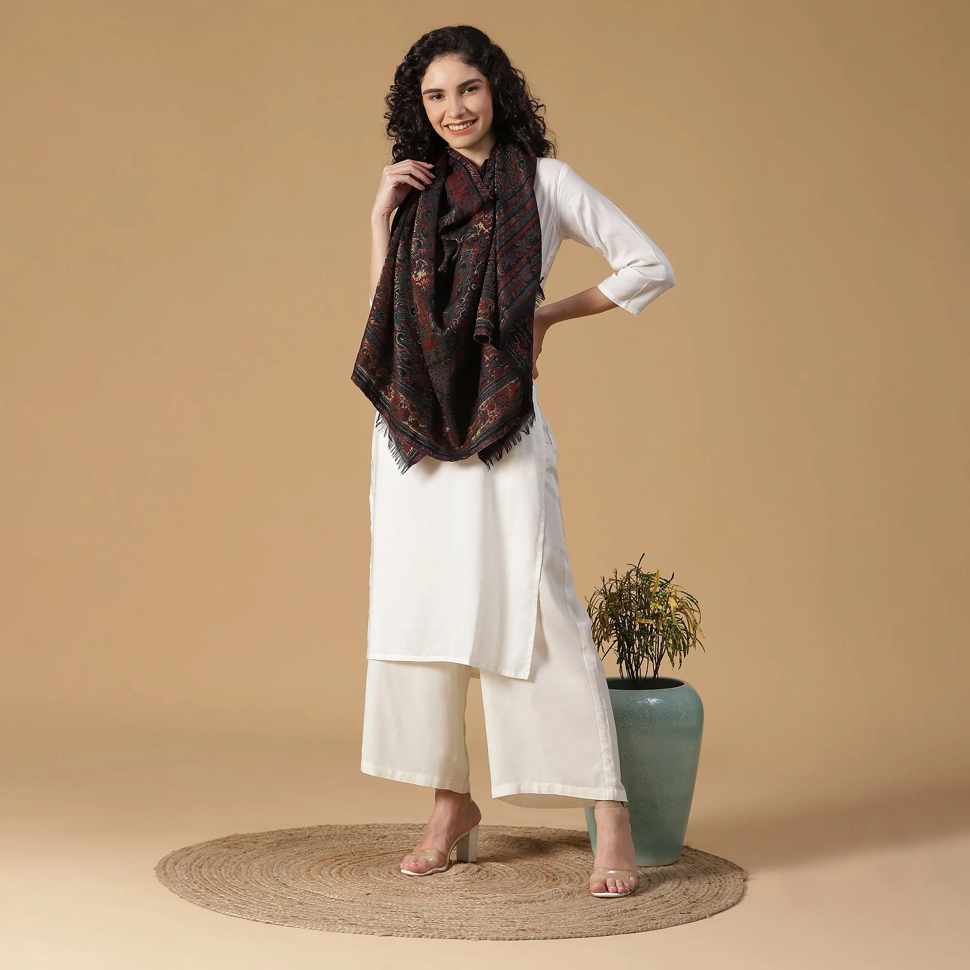 Chevron Paisley Traditional Zari Woolen Stole