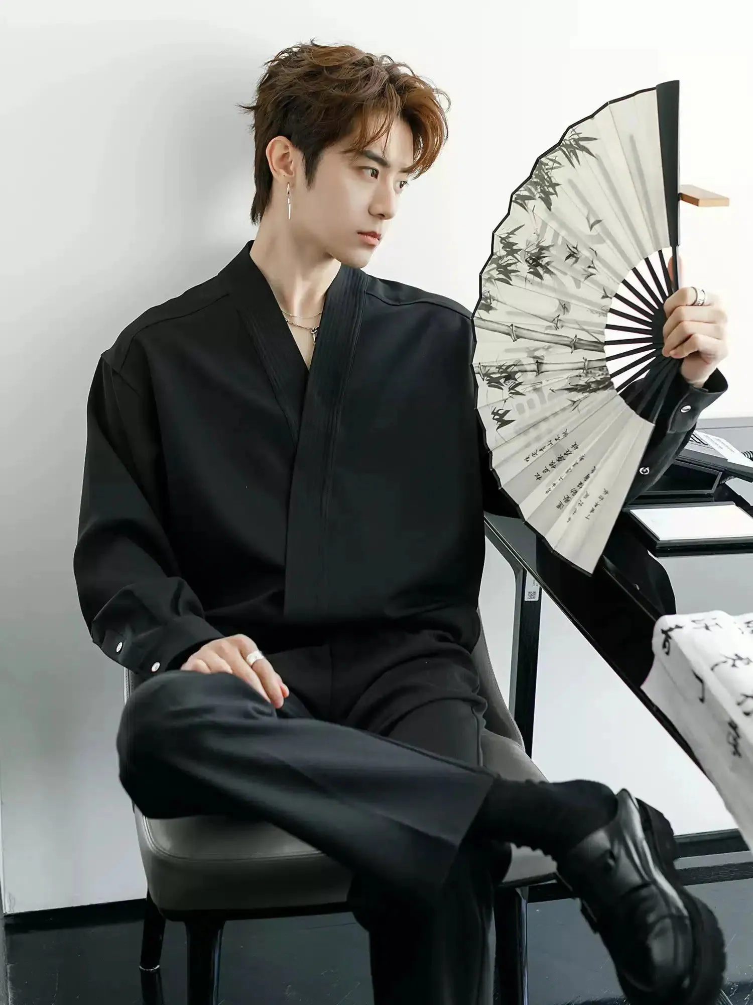 Chuan Collarless Relaxed Fit Shirt