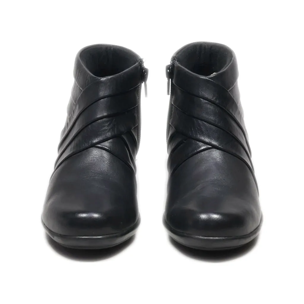 Clarks Collection Malia Hue Ankle Boots Leather Black Colour For Women