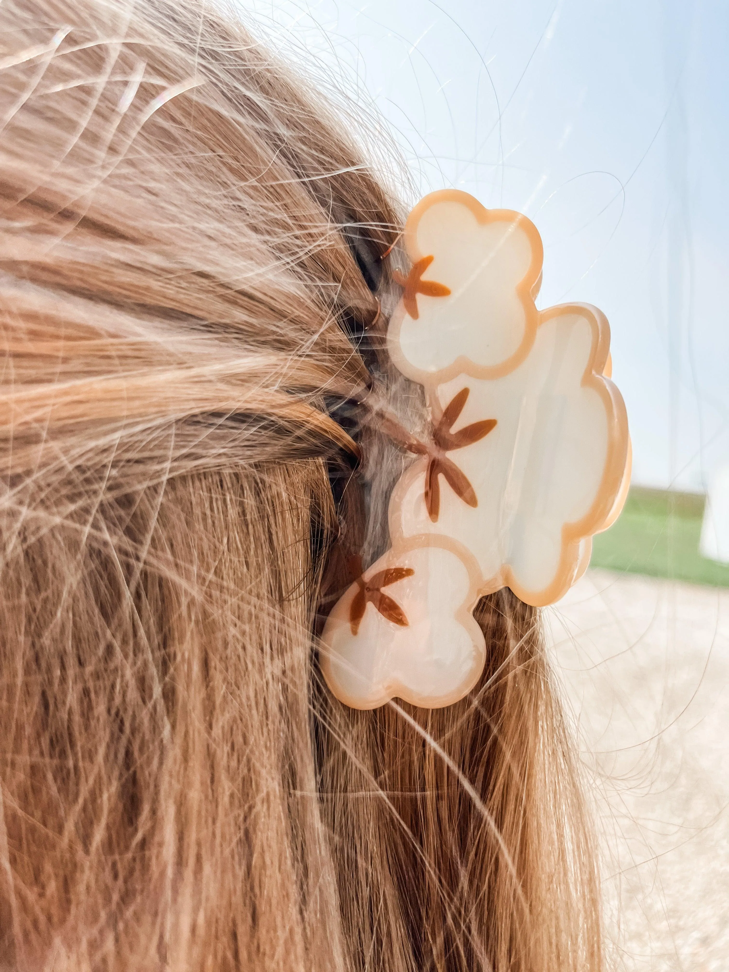 Cotton Claw Clip