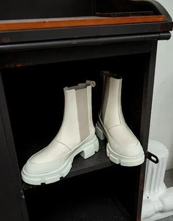 Cow Leather Chelsea Boots