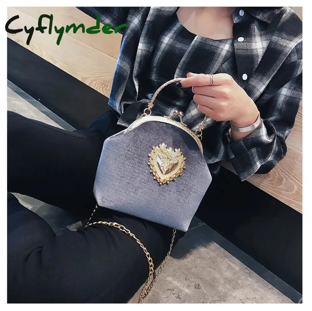 Cyflymder Female Velvet Pearl Handbag Vintage Velour Heart Design Evening Bag Wedding Christmas Party Bride Clutch Velour Badge Bag Purse