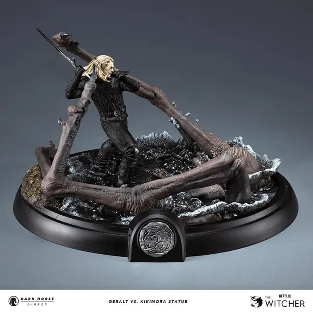 Dark Horse Comics The Witcher Season 3 Geralt vs. Kikimora Statue