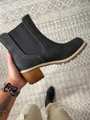 Doohickey Corky's Boots in Black (7-11)