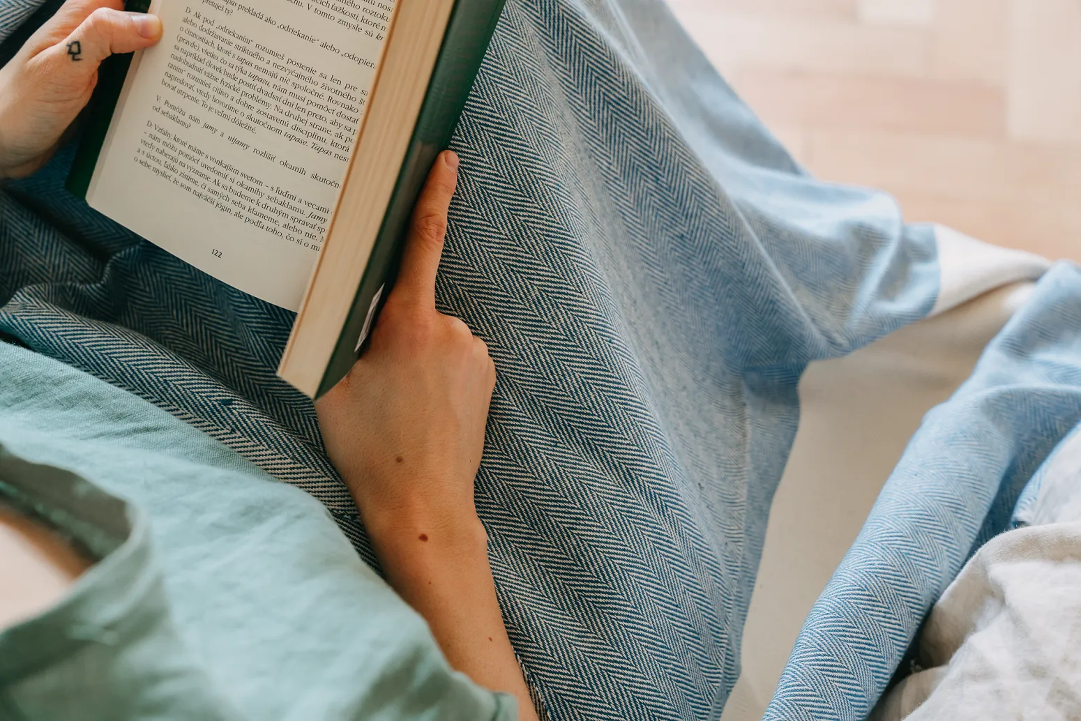 Eco-Friendly Organic Bath Towel with Plant-Based Dyes • True indigo •