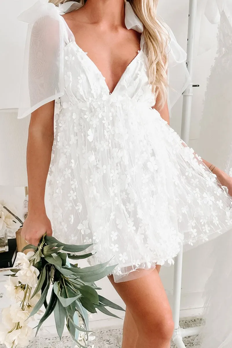 Elegant White Flower Applique Puffy Dress