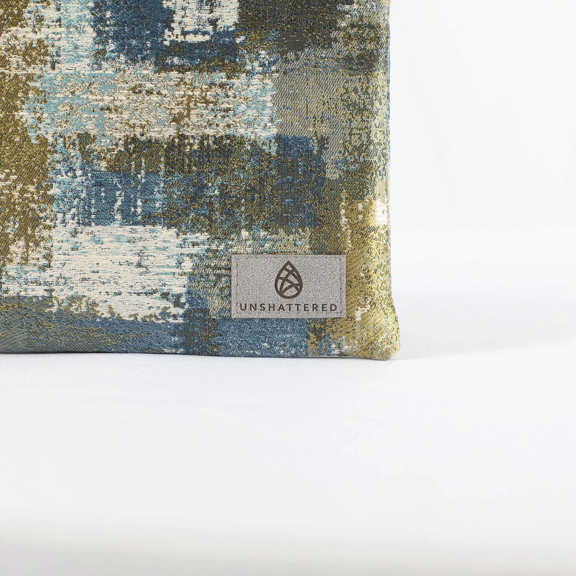 Elizabeth Large Zip Pouch