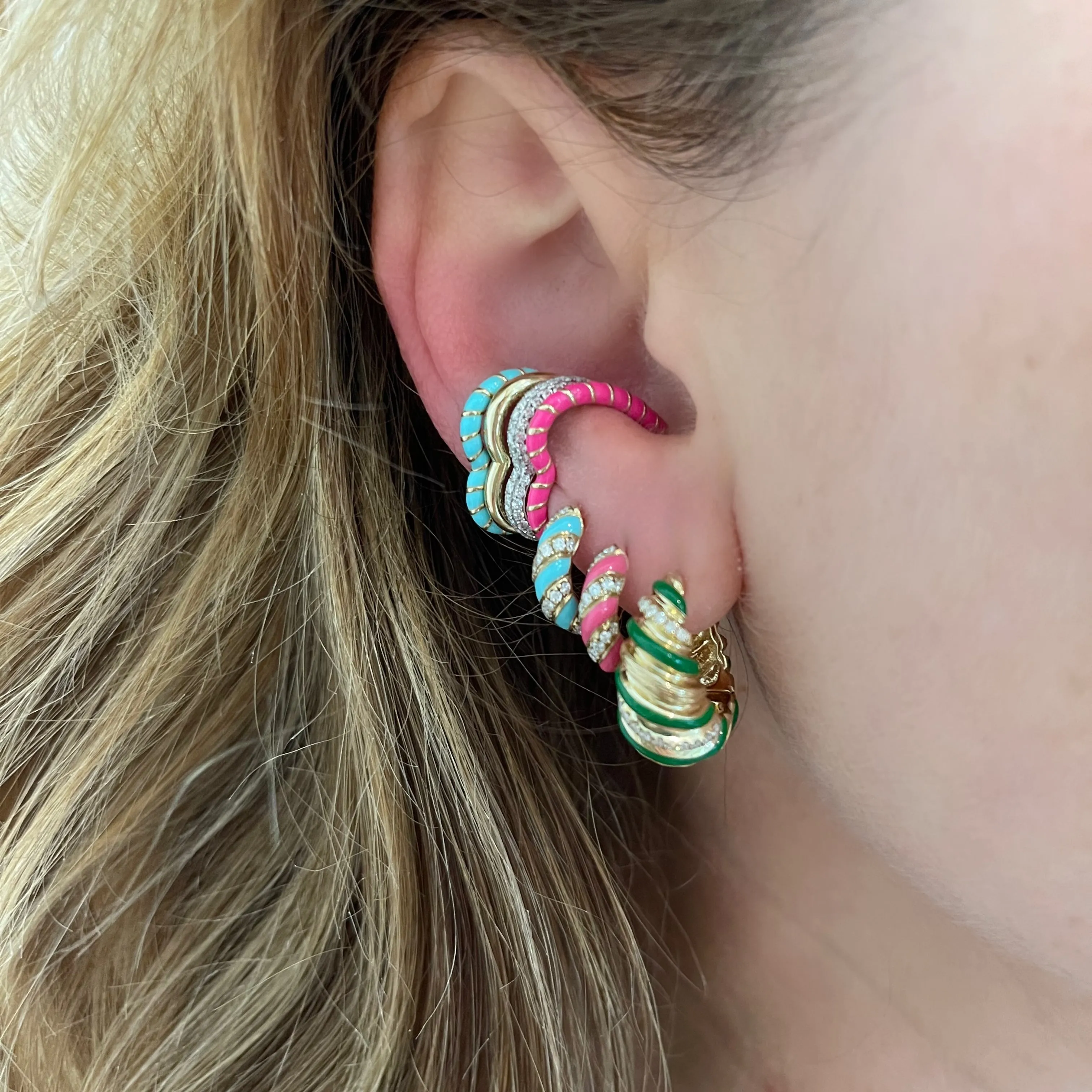 Enamel Heart Amor Ear Cuff