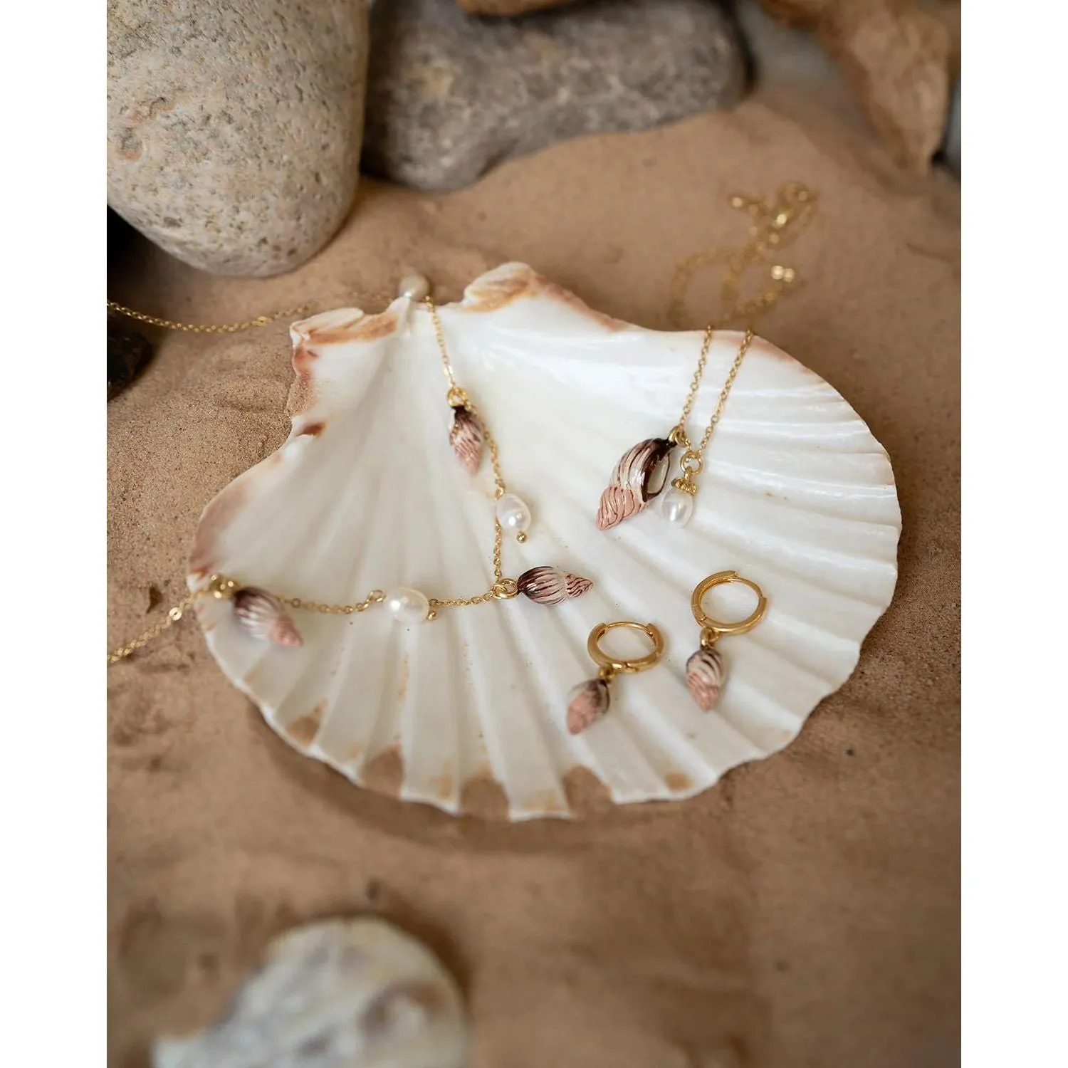 Fable England 41cm Spiral Shell and Pearl Worn Gold Short Necklace
