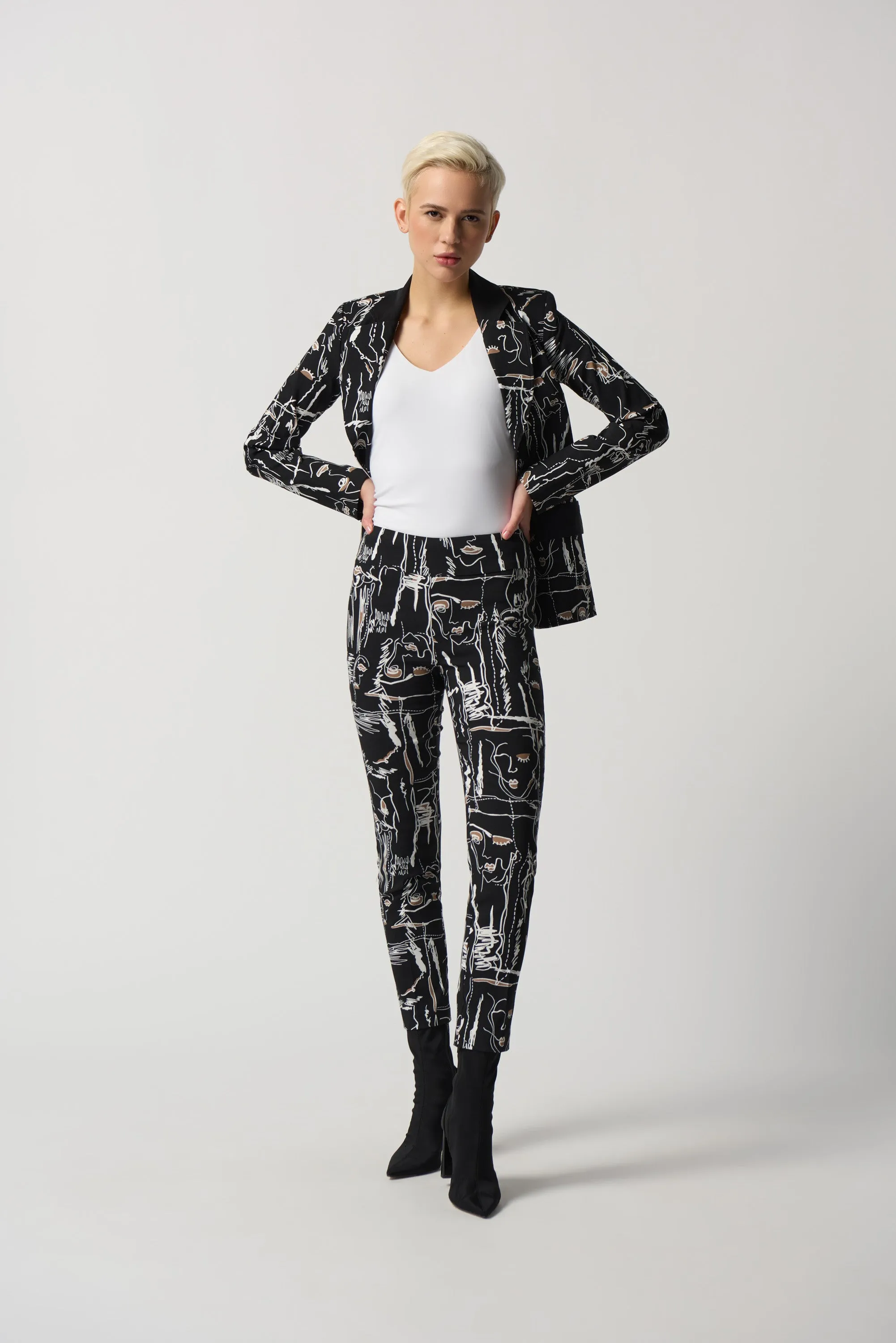 Face Print Cropped Pants