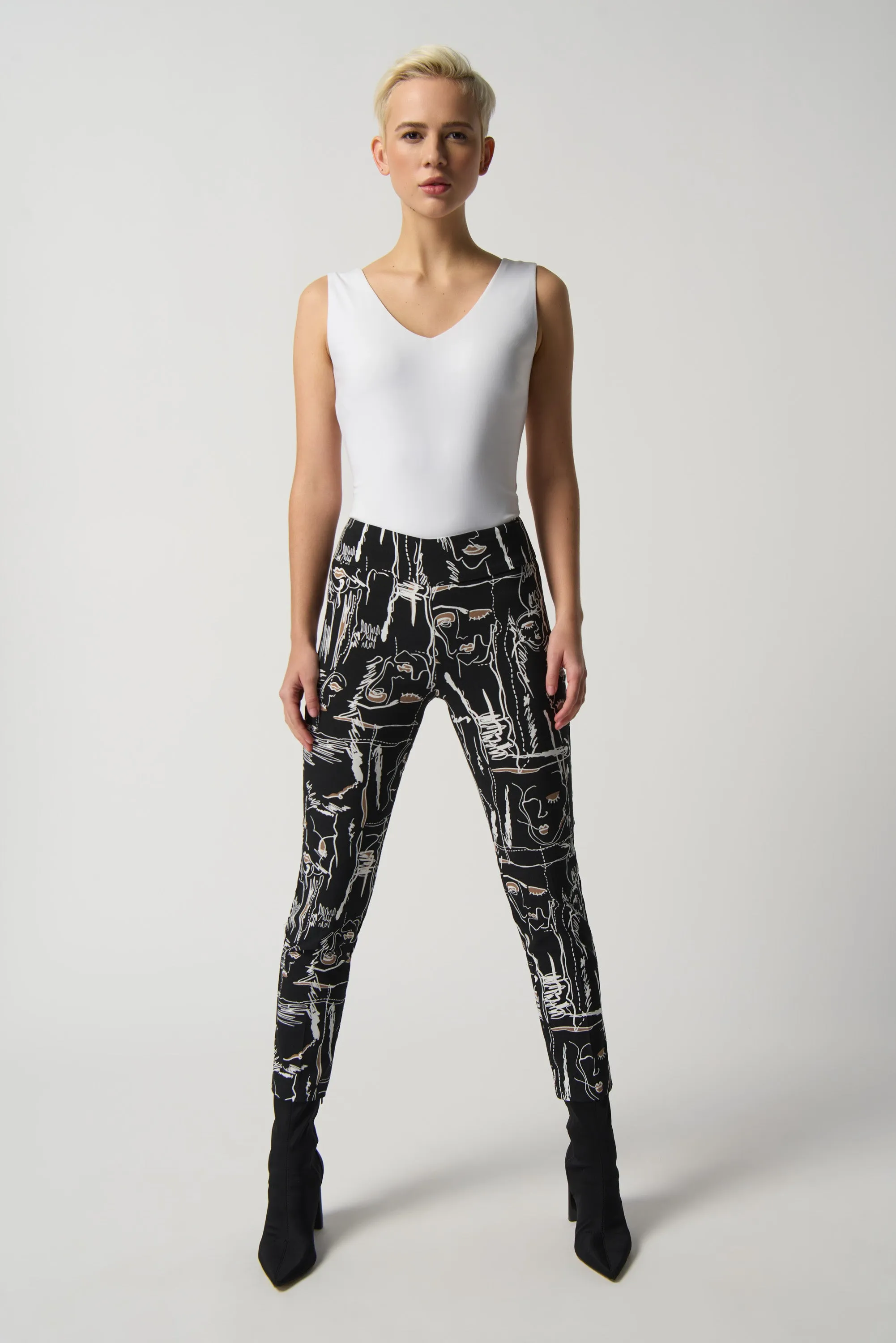 Face Print Cropped Pants