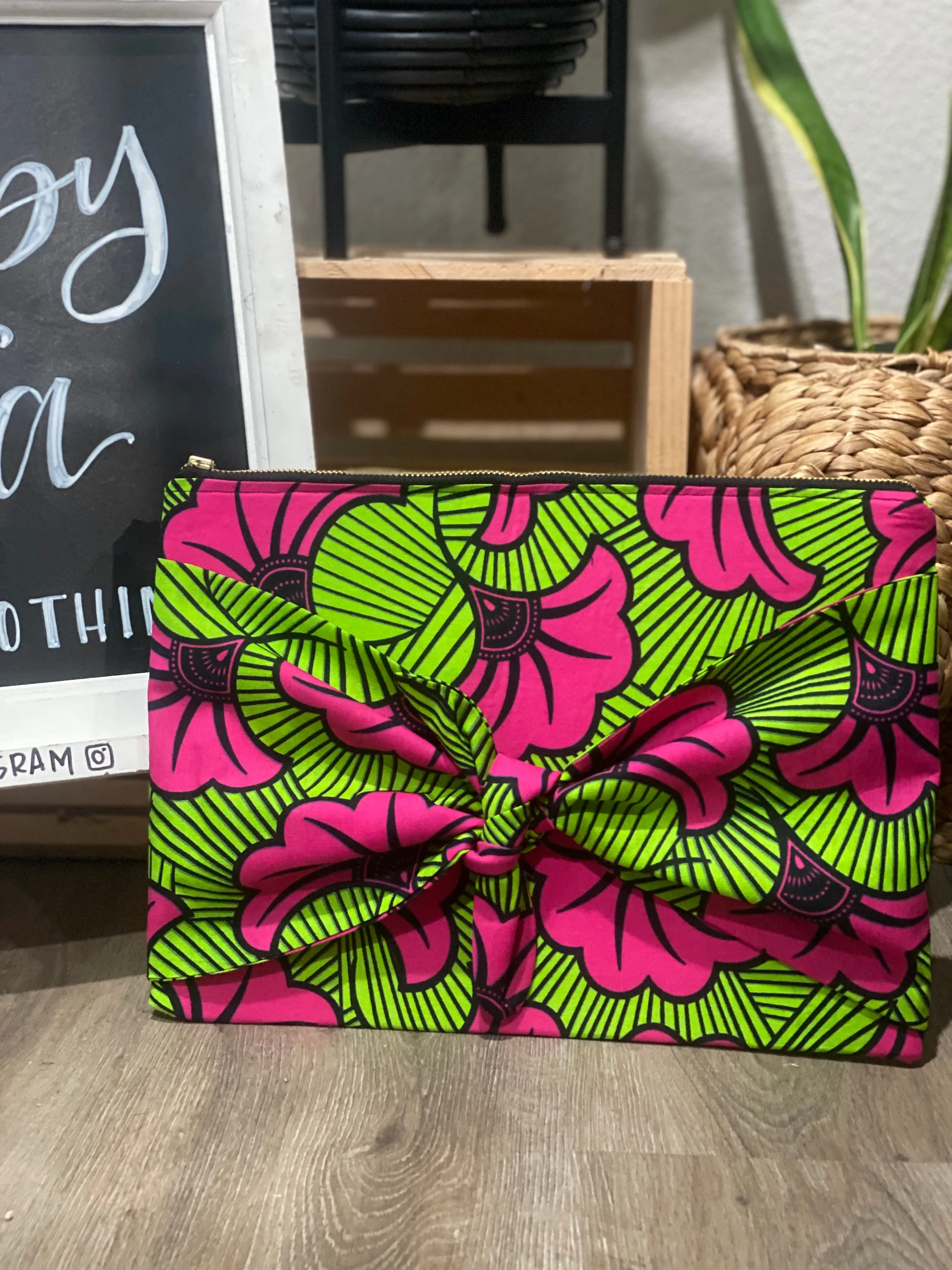 *Fan Girl* Camellia Clutch