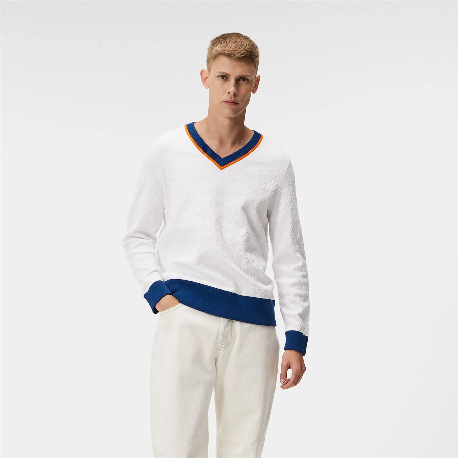 Finely Knitted Sweater White - AW23