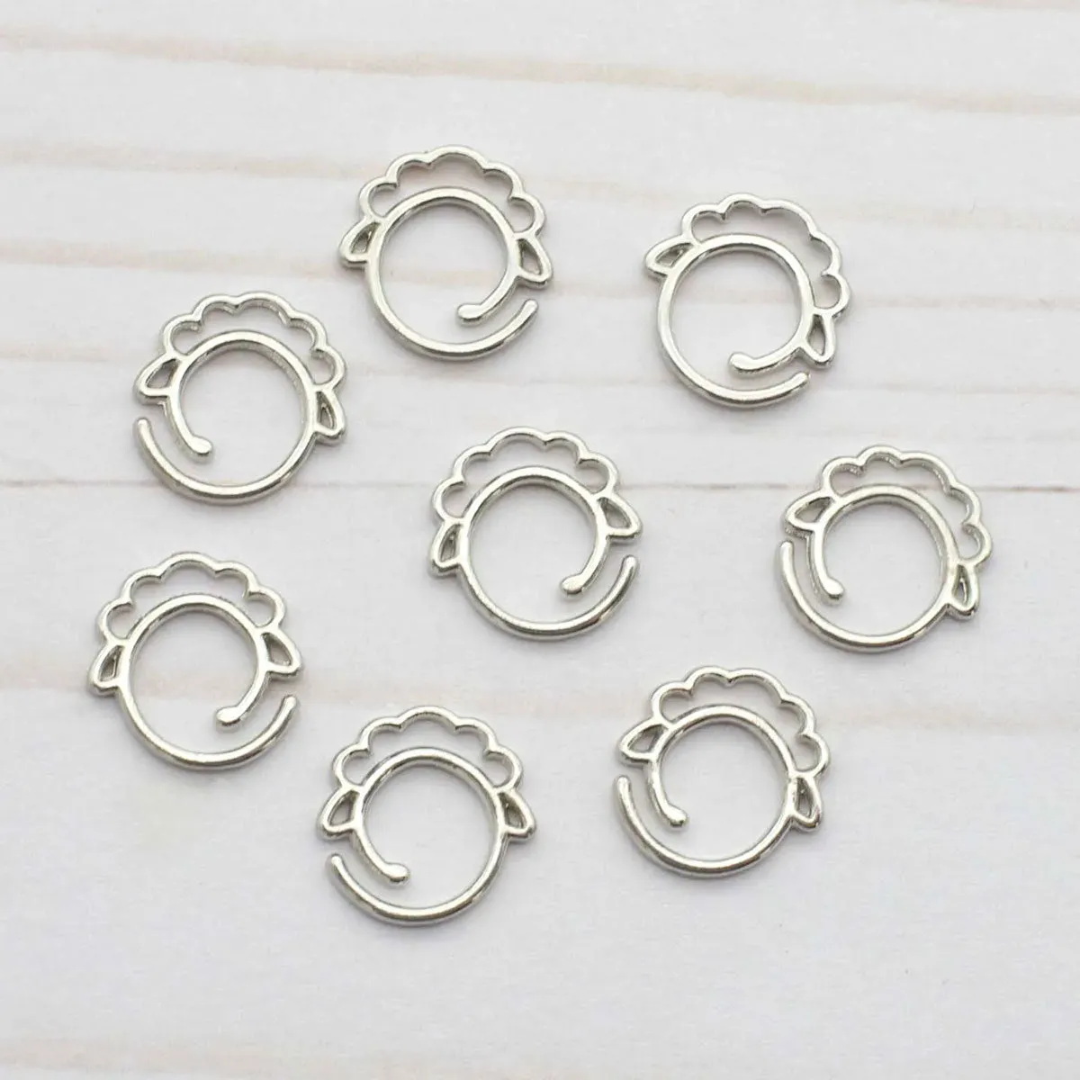Fox & Pine Stitches Sheep Stitch Markers - Silver Sheep - Split Ring