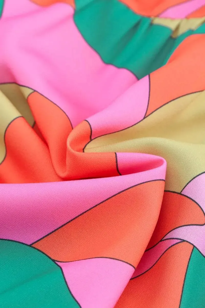 Get groovy with this Abstract Geometric Print Sleeveless Shirt